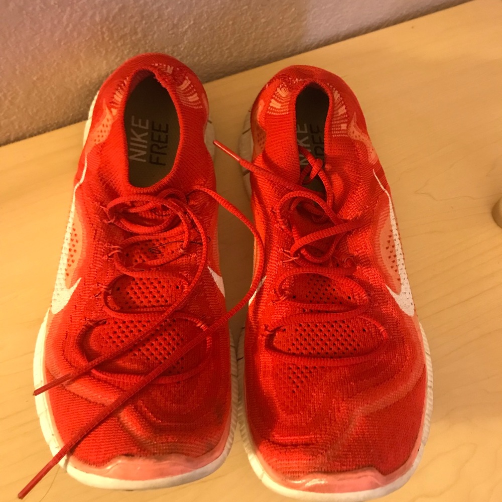 Nike flyknit size 10 women